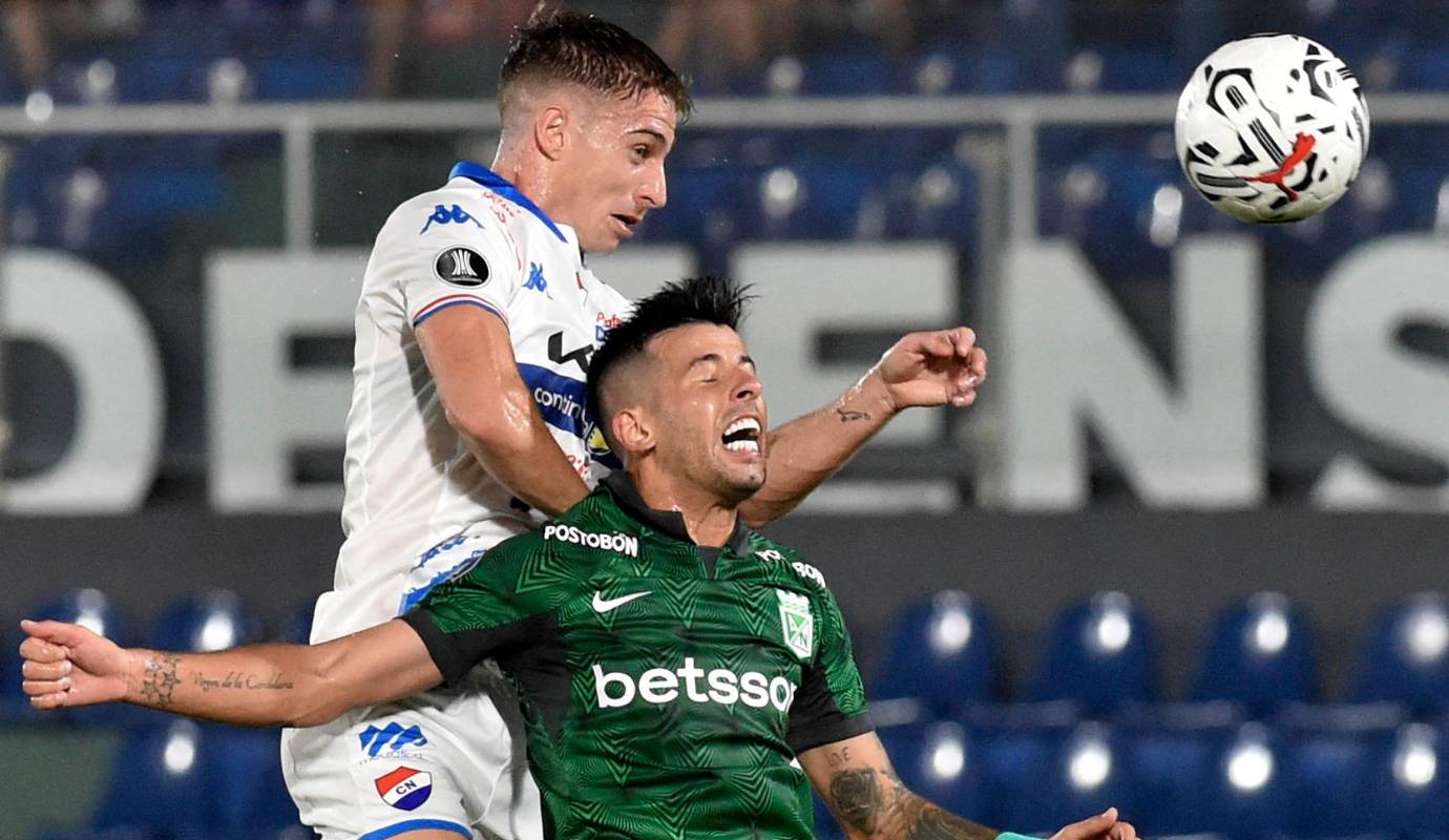 Nacional no pudo lograr un resultado positivo enfrentando al Nacional de Paraguay en la ida de la llave de la fase 2 y ahora deberá intentar darle la vuelta al resultado en el Atanasio Girardot. Foto: AFP