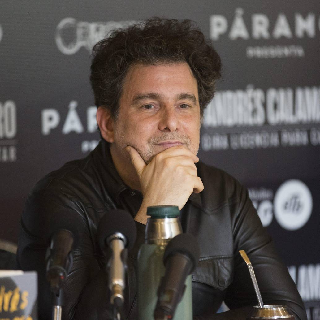 Andrés Calamaro abandonó la Arena Cañaveralejo en Cali luego de ser abucheado por comentario a favor de la tauromaquia. Foto: Edwin Bustamante Restrepo 