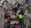 Los terremotos de magnitud 7,2 y 7,5 ocurridos en Venezuela ya dejan casi 1.000 muertos y 50.000 desaparecidos. Foto: AFP