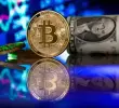 Con su nuevo máximo histórico, Bitcoin refuerza su papel como uno de los activos financieros más relevantes del momento. FOTO: AFP.