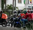 Los repartidores que trabajan mediante plataformas digitales son el principal grupo impactado por el Decreto 099, según Alianza In. FOTO EL COLOMBIANO