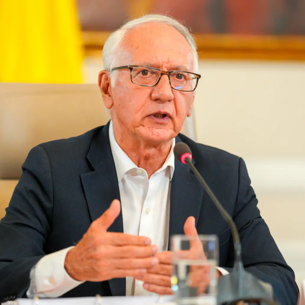 El ministro de Salud, Guillermo Jaramillo, ha insistido en que la unidad de pago por capitación (UPC) no es insuficiente para las EPS, sino que se “roban” la plata. FOTO<b><span class="mln_uppercase_mln"> Presidencia</span></b>