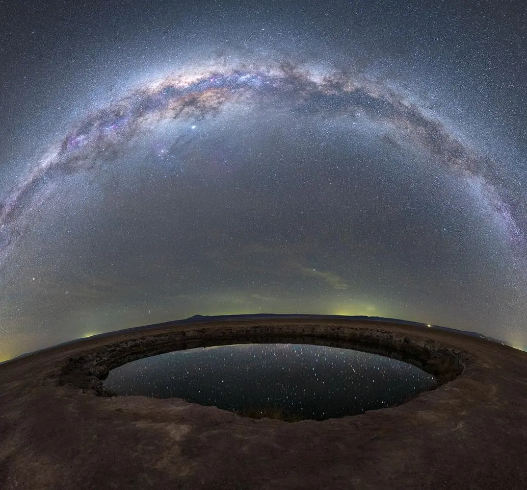 El centro de la Vía Láctea, donde se ubica <i>Sagittarius A</i>, podría estar compuesto por un núcleo superdenso de materia oscura y no por un agujero negro, según un nuevo estudio. FOTO cortesía Anne Dirksen