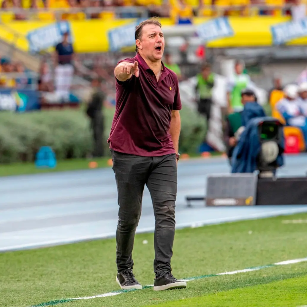 El entrenador argentino Néstor Lorenzo asumió el cargo de técnico de la Selección Colombia en septiembre del 2022. En su gestión, llevó al equipo al Mundial y a una final de Copa América. FOTO: Juan Antonio Sánche