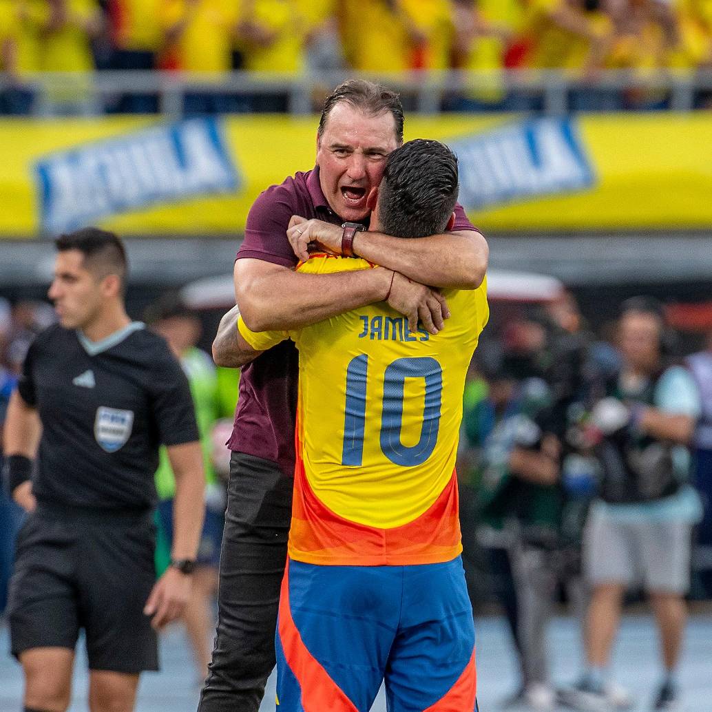 El entrenador argentino Néstor Lorenzo ha considerado a James Rodríguez como uno de los pilares de su proyecto deportivo con el seleccionado nacional. FOTO: Juan Antonio Sánchez