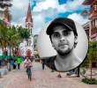 Elkin Mauricio era reconocido por la belleza de las manillas que hacía y por el don de gentes que demostraba en el trato con todos en La Ceja. FOTO: EL COLOMBIANO Y CORTESÍA