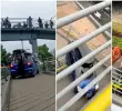 Identificaron a la dueña del carro Chevrolet Spark azul que intentó subirse a un puente peatonal en Bogotá. FOTO: Tomada de X @pasaenbogota