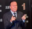 El cantante Julio Iglesias está en el ojo del huracán tras las denuncias por presunta agresión sexual presentadas por sus extrabajadoras. FOTO: GETTY
