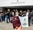 La renovación del sistema de pasaportes enfrenta riesgos por demoras en la financiación y en la importación de maquinaria. FOTO: CAMILO SUÁREZ