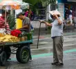 En Colombia hay 23,7 millones de trabajadores, de los cuales 13,6 millones están en la informalidad. Foto: Manuel Saldarriaga