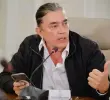 Antes de dirigir el DPS, el exitoso libretista Gustavo Bolívar fue senador petrista durante cinco años hasta que renunció para volver a hacer novelas. FOTO<b> Presidencia</b>