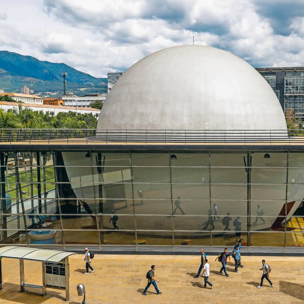 La experiencia divulgativa y pedagógica que ofrece el Planetario de Medellín actualmente está a la vanguardia de los mejores planetarios del mundo. <b><span class="mln_uppercase_mln"> </span></b>FOTO<b><span class="mln_uppercase_mln"> Archivo El Colombiano </span></b>