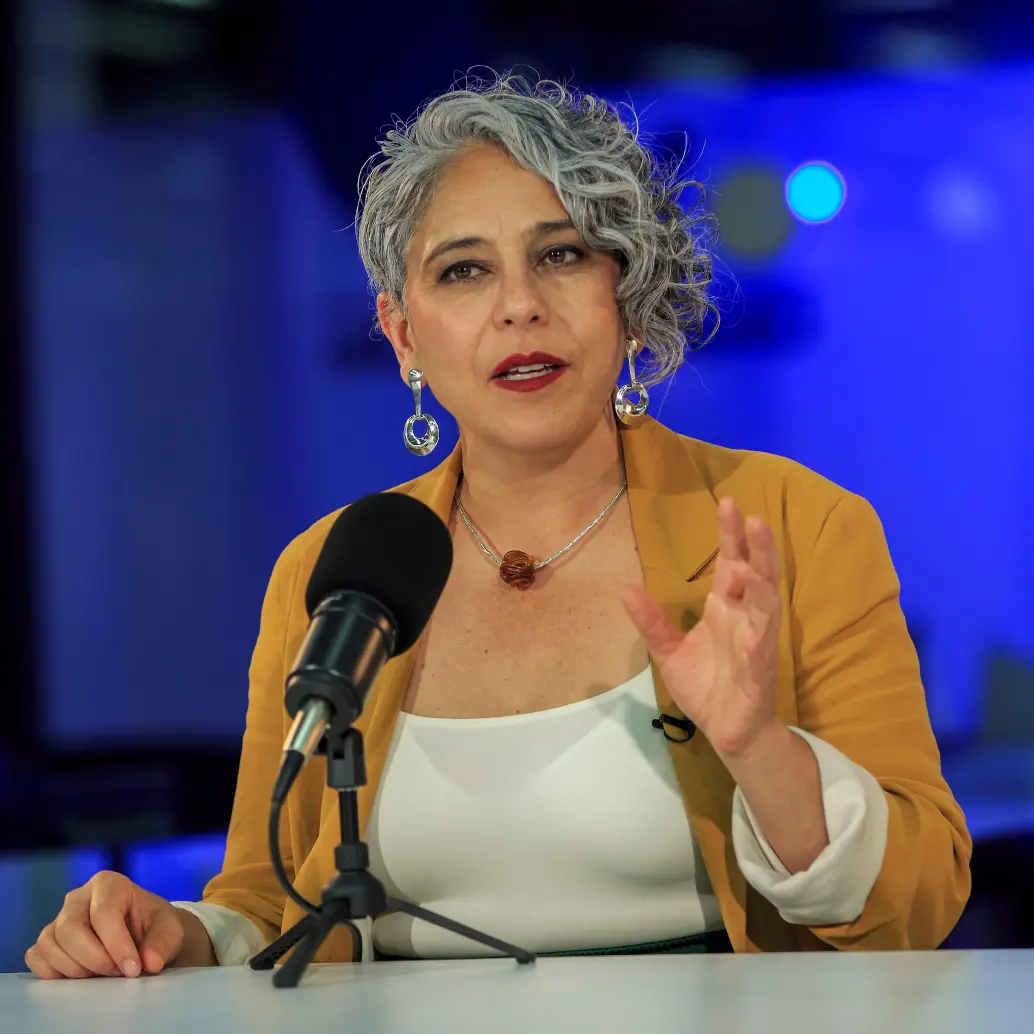 María José Pizarro tiene 47 años, ha sido defensora de Derechos Humanos, representante a la Cámara y Senadora por el Pacto Histórico. Es una de las 10 precandidatas en la consulta de la izquierda.<b><span class="mln_uppercase_mln"> </span></b>FOTO<b><span class="mln_uppercase_mln"> Camilo suárez.</span></b>