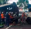 Así quedó el bus en el que viajaban varios aprendices del Sena camino a Medellín. Fallecieron tres de sus ocupantes. FOTO: CORTESÍA