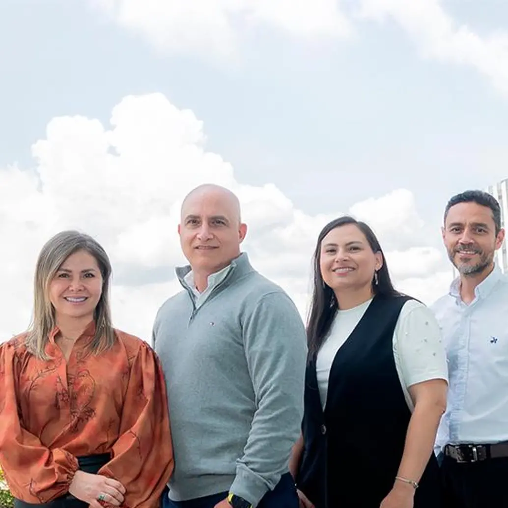 De izquierda a derecha: Paola Pineda, Directora General; Carlos Ossa, Dirección de Operaciones; Diana Villegas, Dirección de Operaciones, y Juan Vélez, Arquitecto Empresarial. Fotos: cortesía 