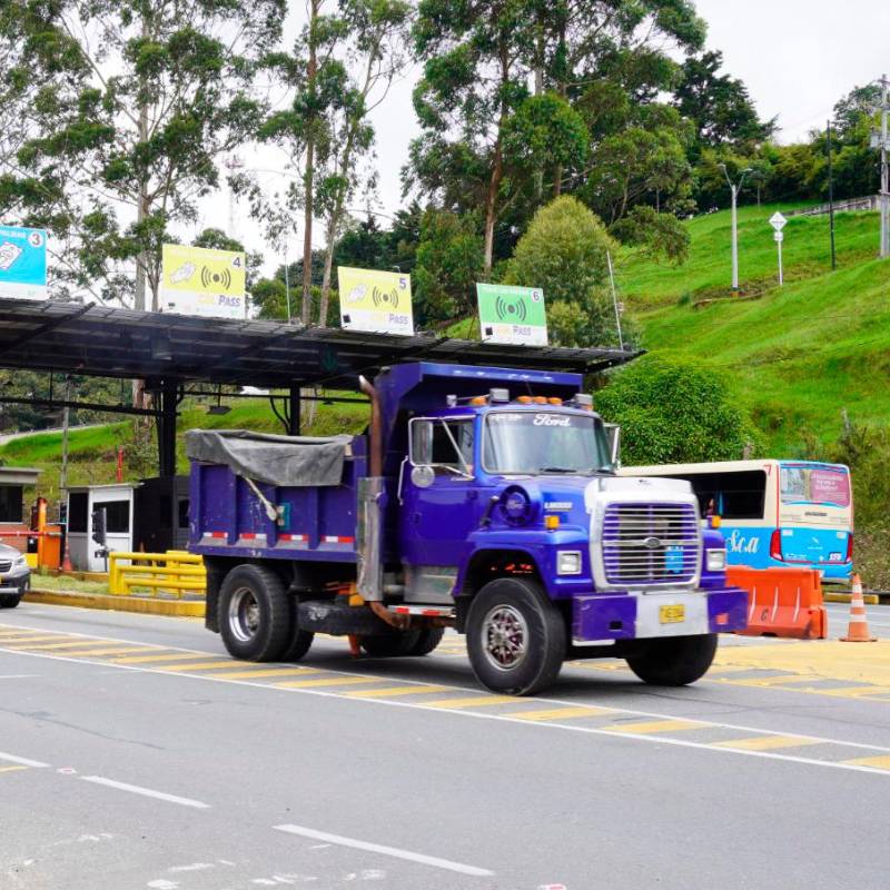 El recaudo electrónico será suspendido temporalmente en los peajes de Copacabana y Las Palmas mientras se completa el cambio de operador. FOTO: CORTESÍA