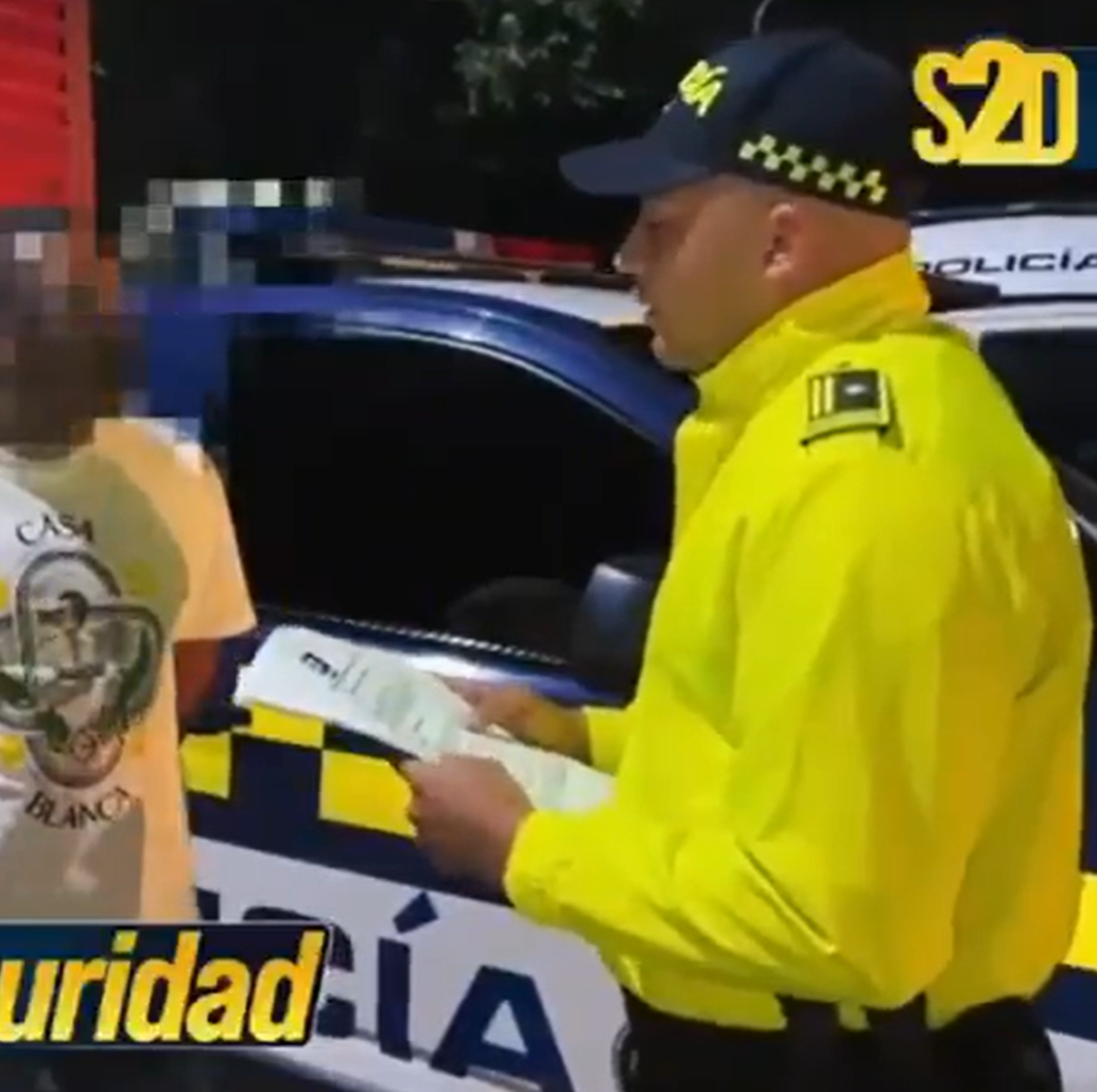 Alias “el cantante”, capturado en Medellín con fines de extradición. FOTO: CAPTURA DE VIDEO