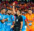 Árbitros como Carlos Betancur que es juez Fifa o los debutantes en la Liga están siendo cuestionados por algunas decisiones que han tomado en algunos compromisos de la Liga. FOTO ESNEYDER GUTIÉRREZ