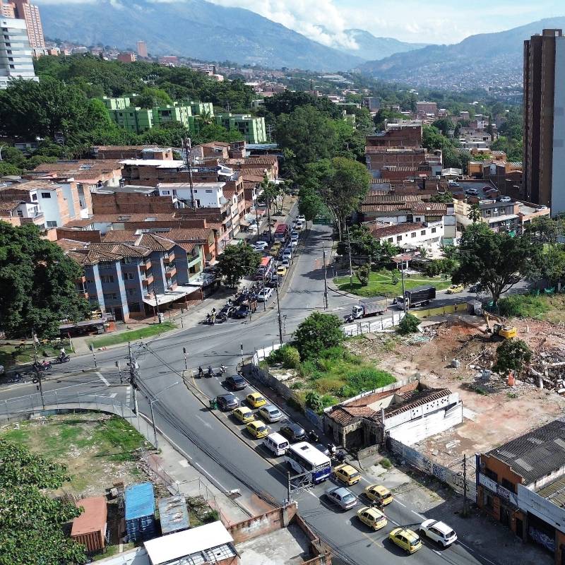 El nuevo decreto busca garantizar que los habitantes de zonas en renovación urbana accedan a viviendas de reemplazo dentro de los mismos proyectos. FOTO: EL COLOMBIANO.