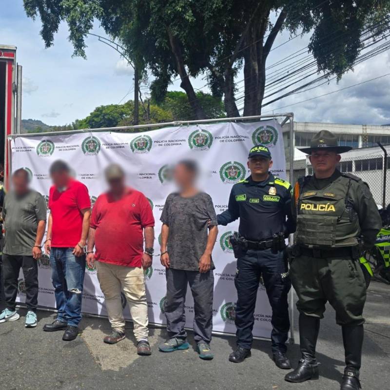 En total fueron decomisados 2.794,2 kilogramos de carne bovina y porcina, cuyo valor comercial supera los 108 millones de pesos. FOTO Alcaldía de Medellín. 
