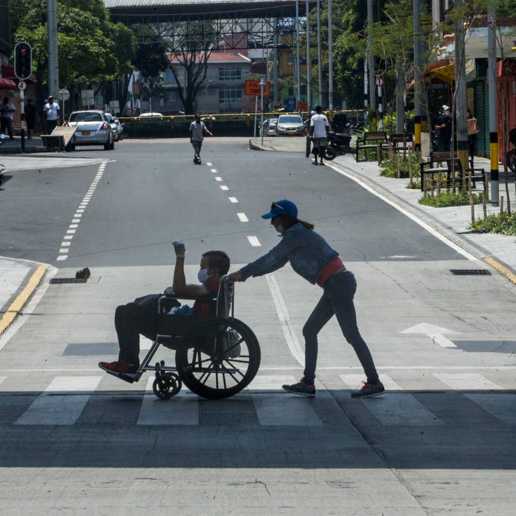 La Corte Constitucional ordenó al ICBF ajustar sus lineamientos para garantizar la protección de personas mayores de 25 años sin red de apoyo, tras analizar el caso de un hombre de 27 con discapacidad. <b><span class="mln_uppercase_mln"> </span></b>FOTO<b><span class="mln_uppercase_mln"> el colombiano</span></b>