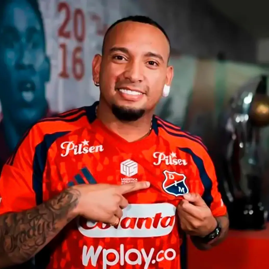 El volante samario Jarlan Barrera, de 29 años, firmó contrato con el Medellín por 18 meses. Llegó libre desde el Cali.<span class="mln_uppercase_mln"> FOTO</span> <b><span class="mln_uppercase_mln">Cortesía</span></b>