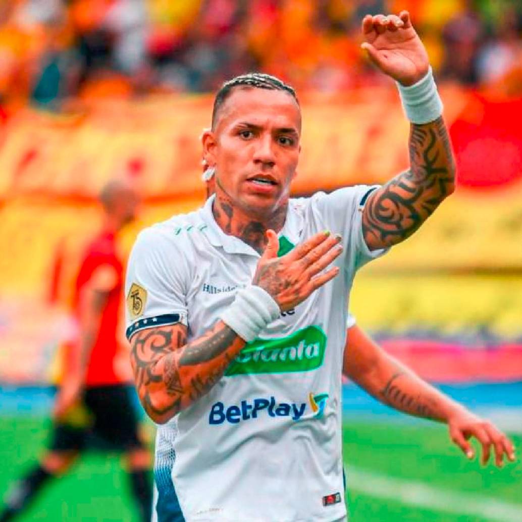 Dayro no solo se acerca al récord de Galvan Rey, también al de Víctor Aristizábal, quien es el goleador histórico colombiano del fútbol profesional mundial con 346 goles. FOTO @ONCE CALDAS