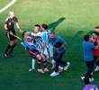 Esta es una de las imágenes que se conocen sobre las agresiones de Leandro Paredes a los jugadores de España, tras perder la final en el Mundial de Norteamérica. FOTO GETTY