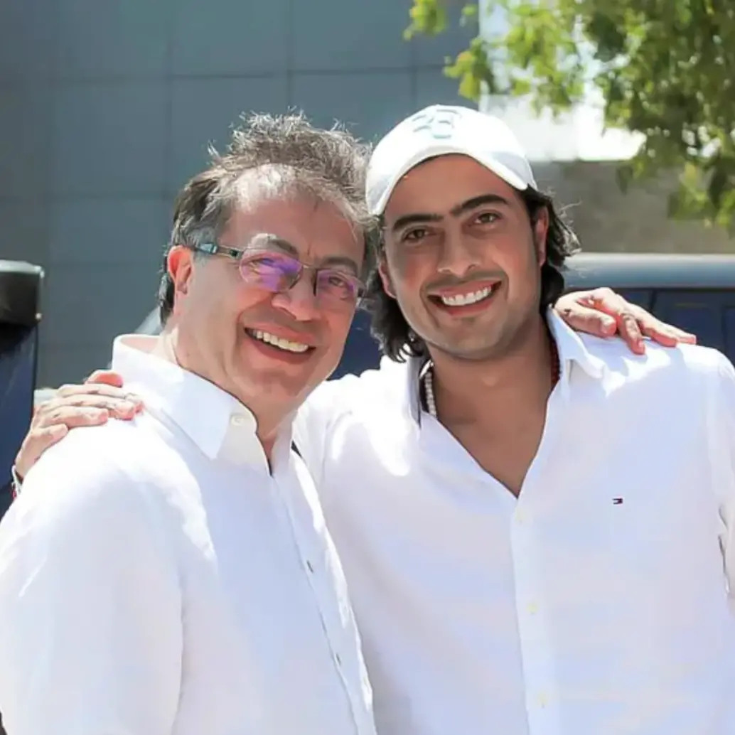 A la izquierda, el presidente Gustavo Petro; a la derecha, su hijo, Nicolás Petro Burgos. FOTO: Archivo