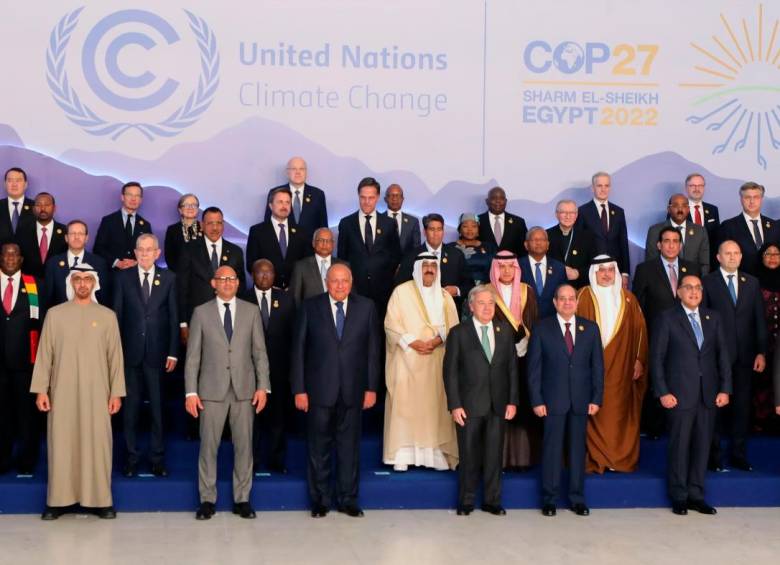 El presidente Gustavo Petro asistió a su primera Cumbre Climática de la ONU (COP 27) como jefe de Estado, pero no llegó para la foto oficial de los presidentes. FOTOS efe y cortesía presidencia
