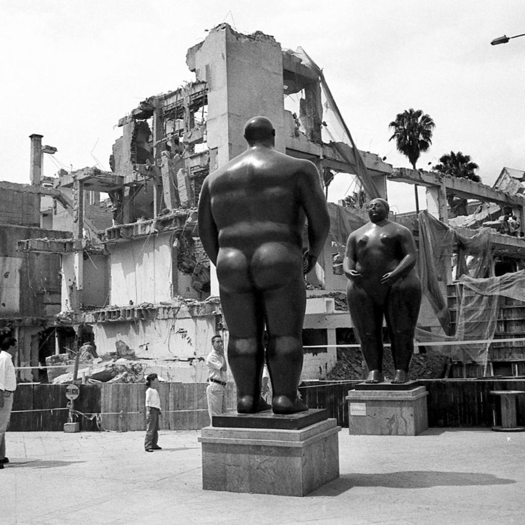 La visión del maestro de crear un espacio público donde el arte pudiera ser disfrutado por todos, un lugar de encuentro y convivencia para los medellinenses y los visitantes se cumplió y hoy la plaza es un referente de ciudad. Foto Gabriel Buitrago