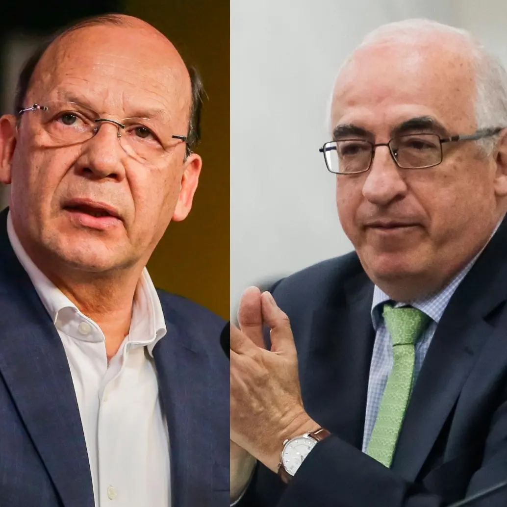 Germán Ávila, ministro de Hacienda; y Leonardo Villar, gerente del Banrep, se reencontraron en el Congreso de la República. FOTO COLPRENSA. 