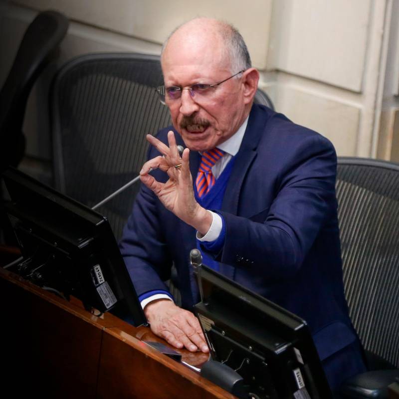 Ortega sonó para llegar a una embajada durante el actual Gobierno. Asumió su curul tras la renuncia del exsenador David Luna. FOTO colprensa