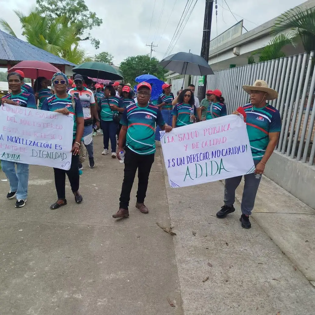 Imagen de referencia de una manifestación de maestros a raíz de la crisis de salud que atraviesan. FOTO: imagen tomada de redes sociales.