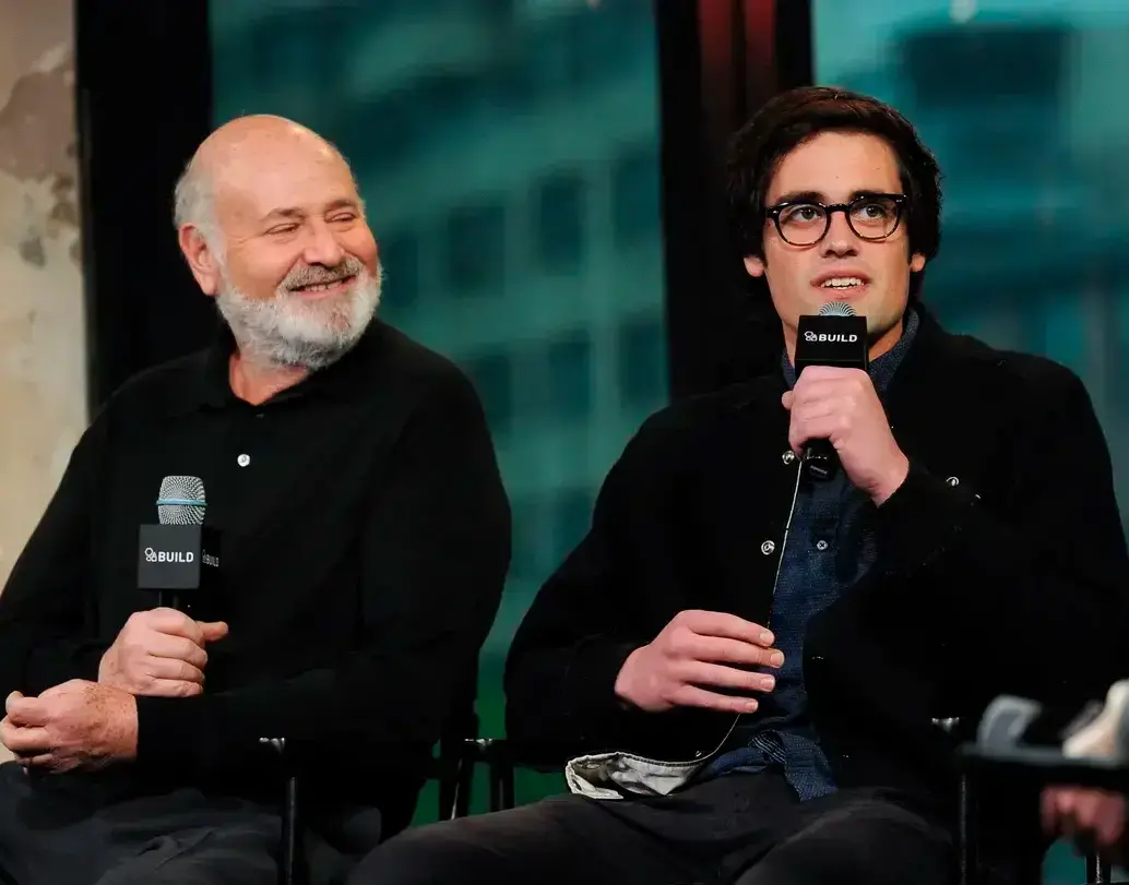 Rob Reiner (Izq,) y Nick Reiner (Der.) trabajaron juntos en la película <i>Being Charlie</i>, la cual está inspirada en su relación y los problemas de drogadicción de Nick. FOTO: Getty