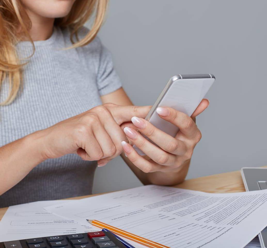 Firmar por WhatsApp en Colombia puede ser legal si cumple requisitos de firma electrónica. Conozca qué tiene validez y cómo evitar fraudes digitales. FOTO cortesía