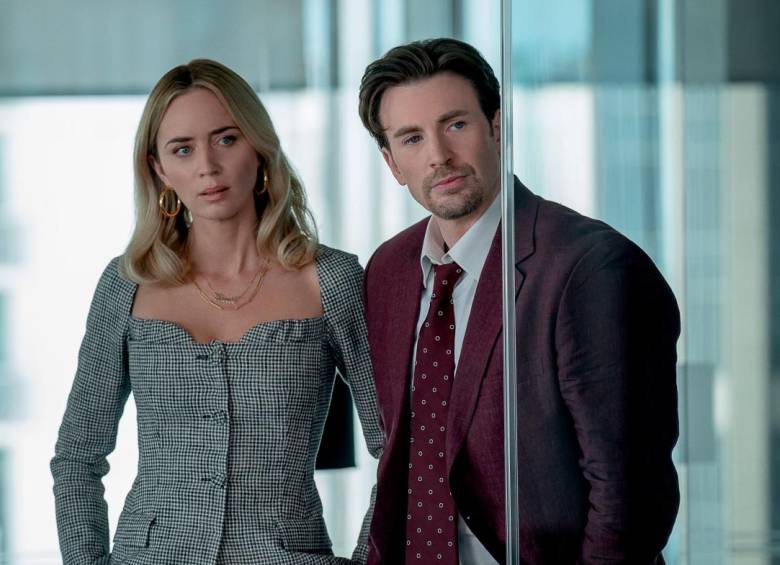 Emily Blunt Y Chris Evans Estrenan El Negocio Del Dolor En Netflix