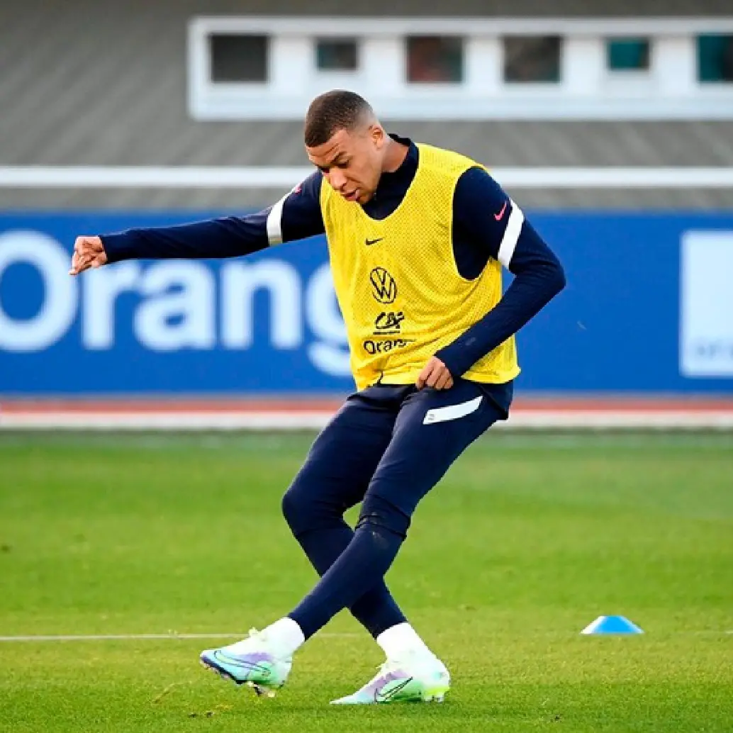 Kylian Mbappé, entre los referentes de la selección de Francia. FOTO: AFP