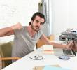 Aunque las empresas ofrecen vacaciones, muchos trabajadores prefieren tomar descansos sin notificar, temiendo juicios o represalias. iStock