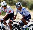 Nairo e Isaac del Toro, la nueva estrella del ciclismo mundial y con quien compite en los Emiratos. FOTO X-MOVISTAR
