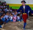 El mago Jeff compartió su arte con los niños de la Nueva Jerusalén. Foto: Julio Herrera
