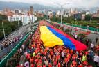 La jornada deportiva no solo fue una fiesta del atletismo, sino también un espacio para rendir homenaje a las Fuerzas Armadas de Colombia. Foto: Esneyder Gutiérrez
