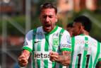 Javier Gandolfi sorprendió de entrada con un once inicial que incluyó varias novedades, entre ellas los refuerzos que llegaron para este semestre. César Haydar, Juan Bauzá, Marlos Moreno y Facundo Batista fueron titulares, y sería precisamente el delantero uruguayo quien abriría el marcador y, de paso, se estrenaría como goleador con la camiseta verde. Foto: Manuel Saldarriaga Quintero