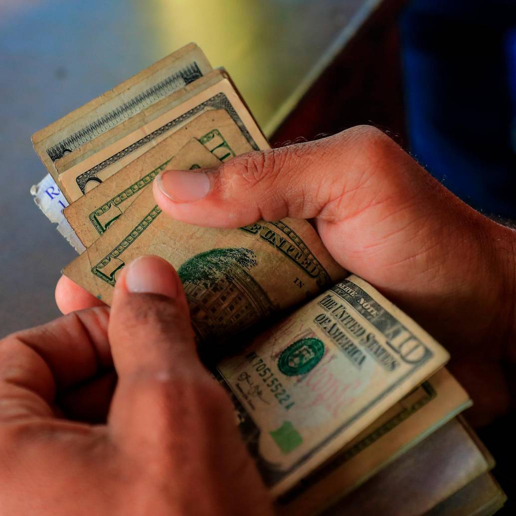 La inflación en Estados Unidos y el conflicto en Medio Oriente sacuden a la moneda estadounidense. FOTO: Archivo EL COLOMBIANO