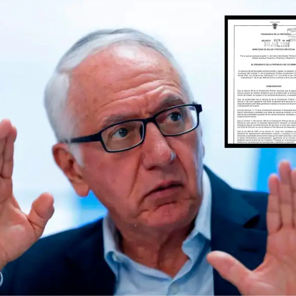 El ministro de Salud, Guillermo Jaramillo, firmó el decreto del cambio de modelo. FOTO COLPRENSA