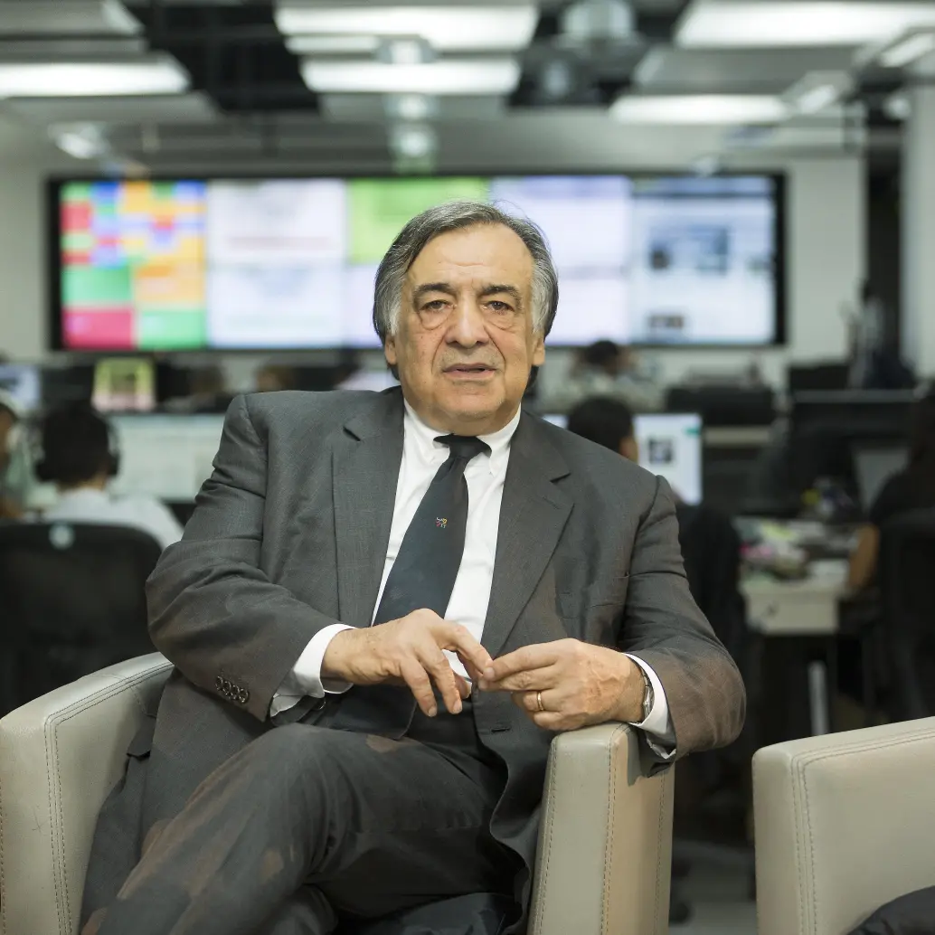 Leoluca Orlando, europarlamentario y exalcalde de Palermo, ciudad donde combatió a grandes capos de la mafia italiana, expresó su rechazo al acto ejecutado por el presidente Gustavo Petro con jefes de bandas criminales. Foto: Andrés Camilo Suárez Echeverry