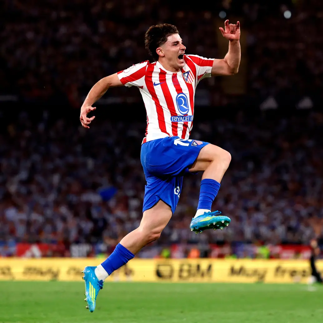 Julián Álvarez, una de las principales cartas en ataque que tiene el Atlético de Madrid para enfrentar al Arsenal de Inglaterra. FOTO GETTY