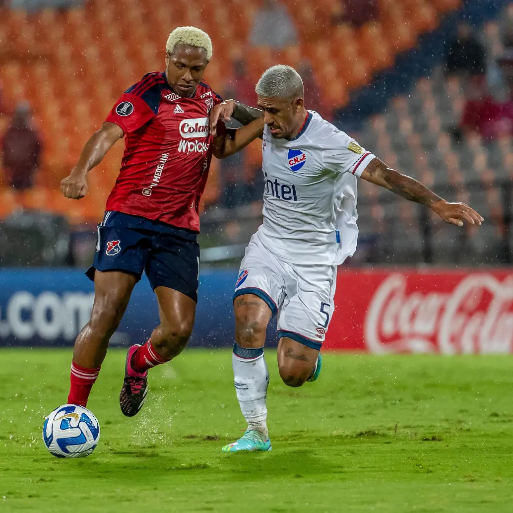 El futbolista caleño Andrés Felipe Ibargüen anotó uno de los últimos goles del Medellín contra un equipo uruguayo. Lo anotó en la Copa Libertadores del 2023. Foto: Juan Antonio Sánchez