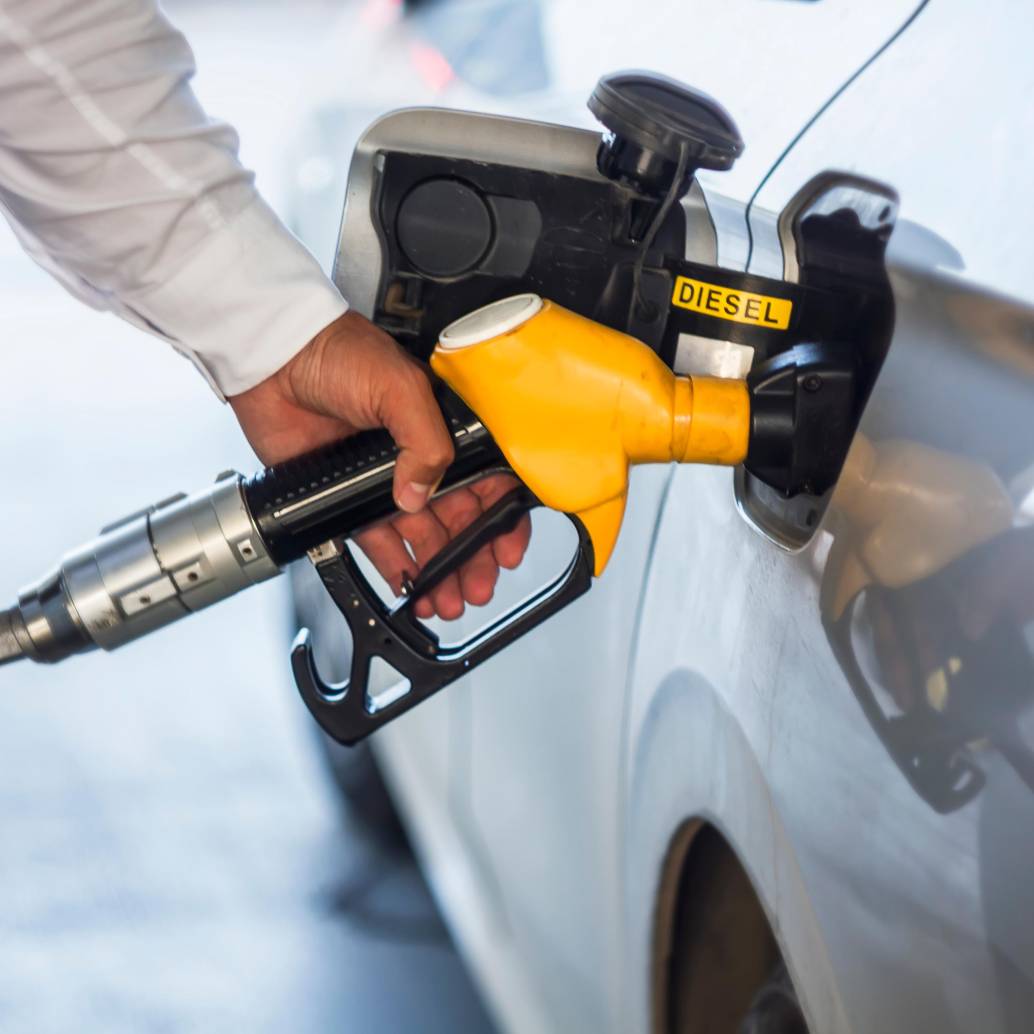 Este ajuste metodológico se da por las diferencias relevantes entre los precios locales de los combustibles y las referencias externas. Foto: GETTY