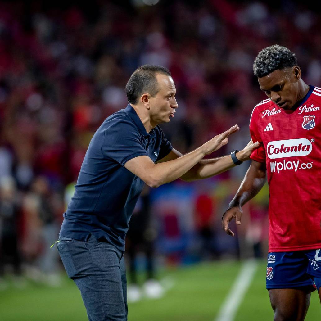 El entrenador antioqueño Alejandro Restrepo ha hecho un buen trabajo con el DIM desde que llegó en agosto de 2024. FOTO: JUAN ANTONIO SÁNCHEZ